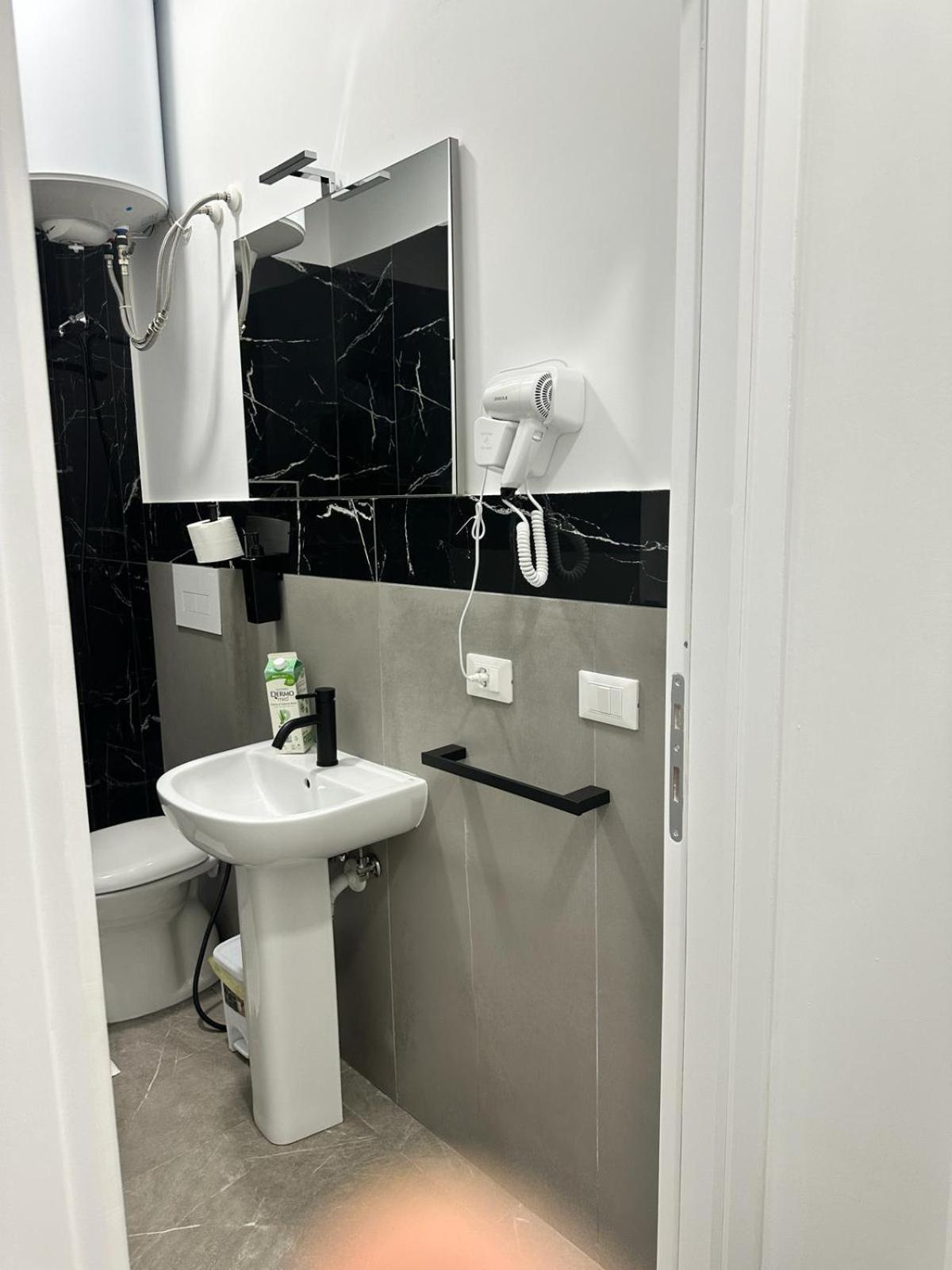 Le Camere Di Anna E Grazia Napoli Esterno foto